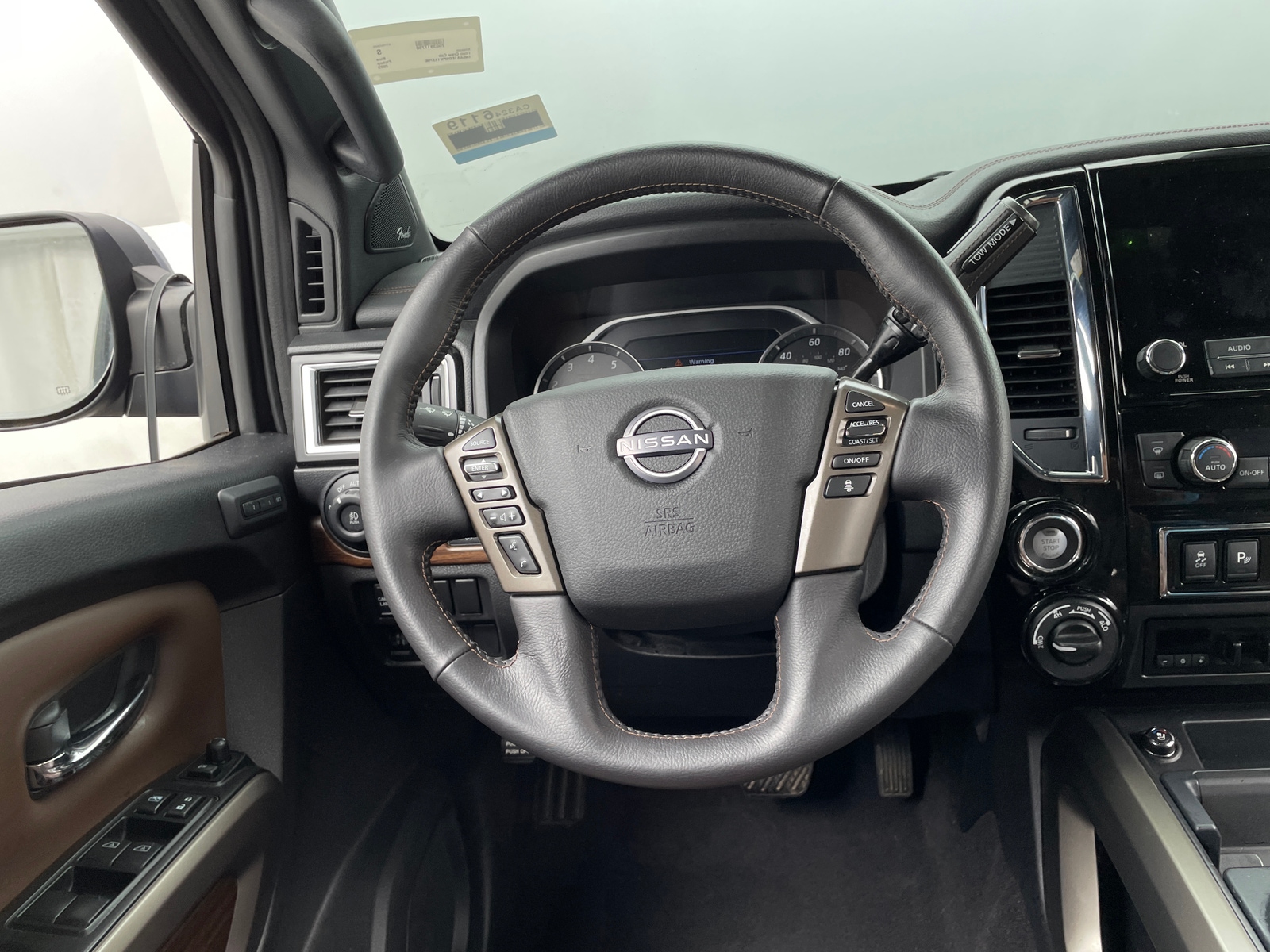 Thumbnail: 2023 Nissan Titan - 4