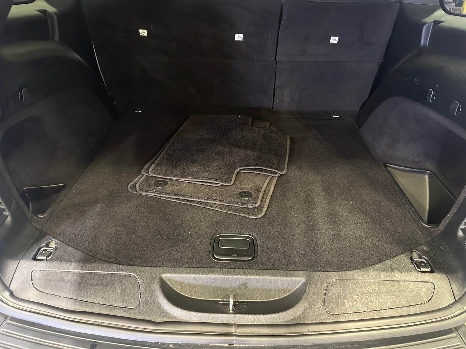Thumbnail: 2019 Jeep Grand Cherokee - 7