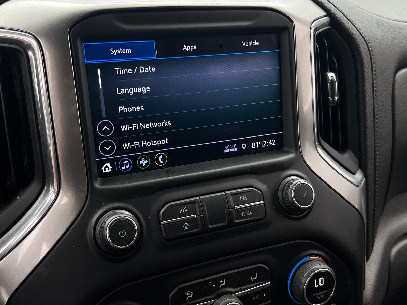 Thumbnail: 2021 Chevrolet Silverado 1500 - 4