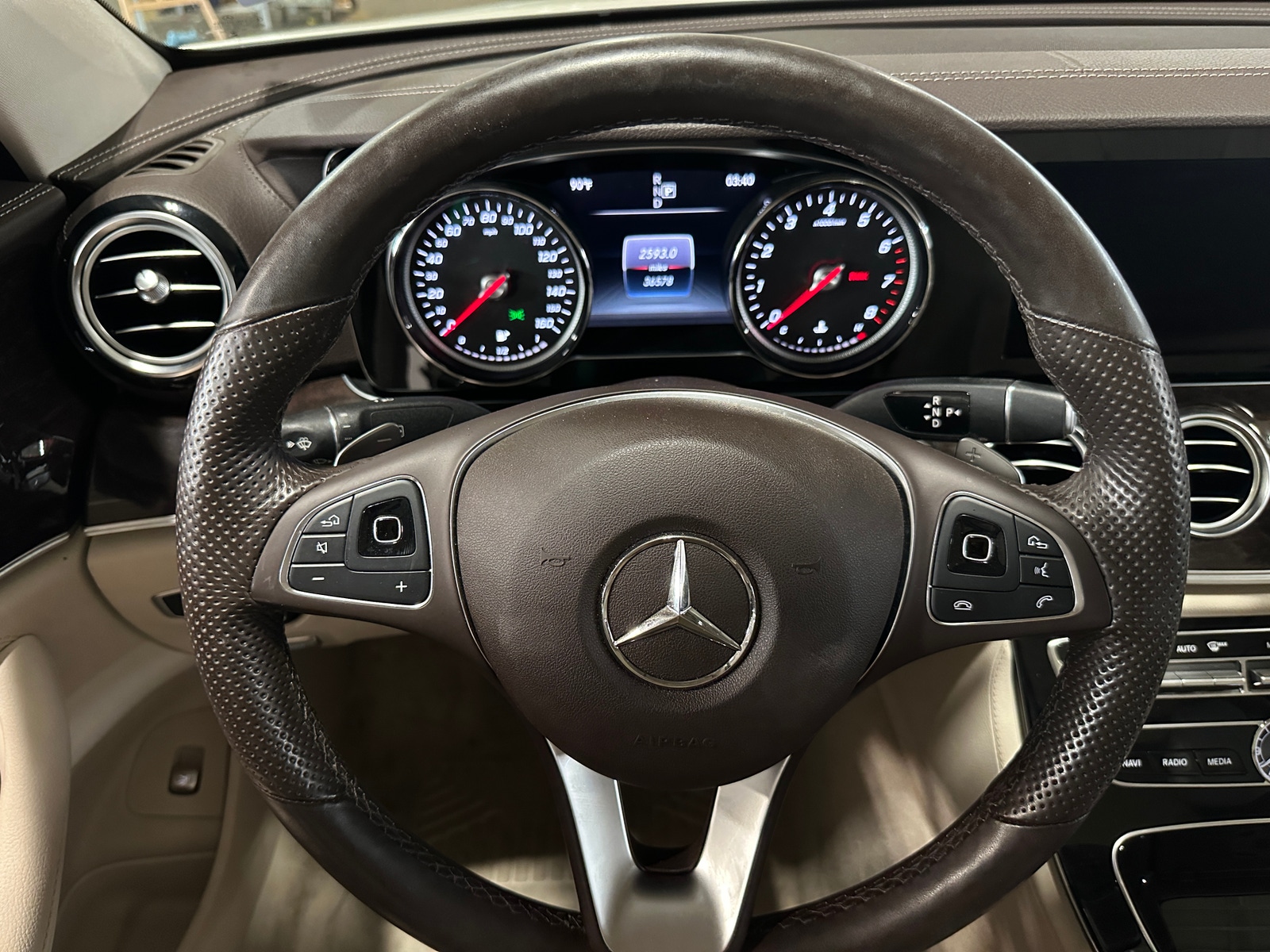 Thumbnail: 2018 Mercedes-Benz E-Class - 4