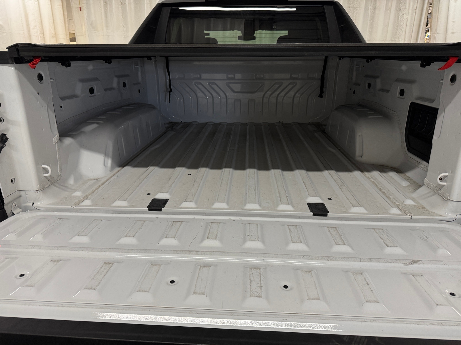 Thumbnail: 2024 Chevrolet Silverado EV - 7