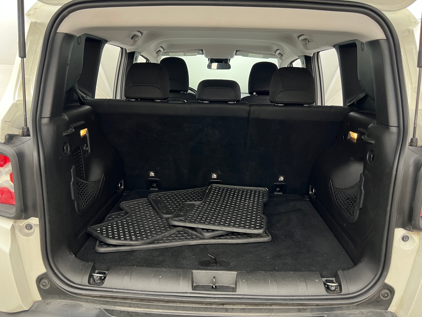 Thumbnail: 2017 Jeep Renegade - 7