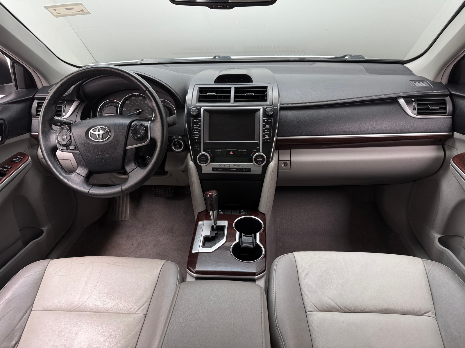 Thumbnail: 2012 Toyota Camry - 3