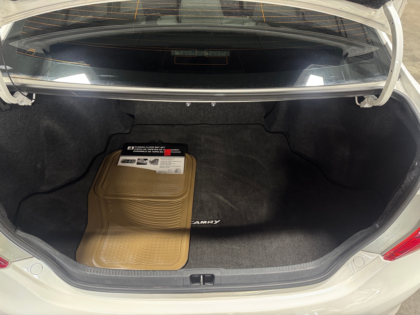 Thumbnail: 2012 Toyota Camry - 7