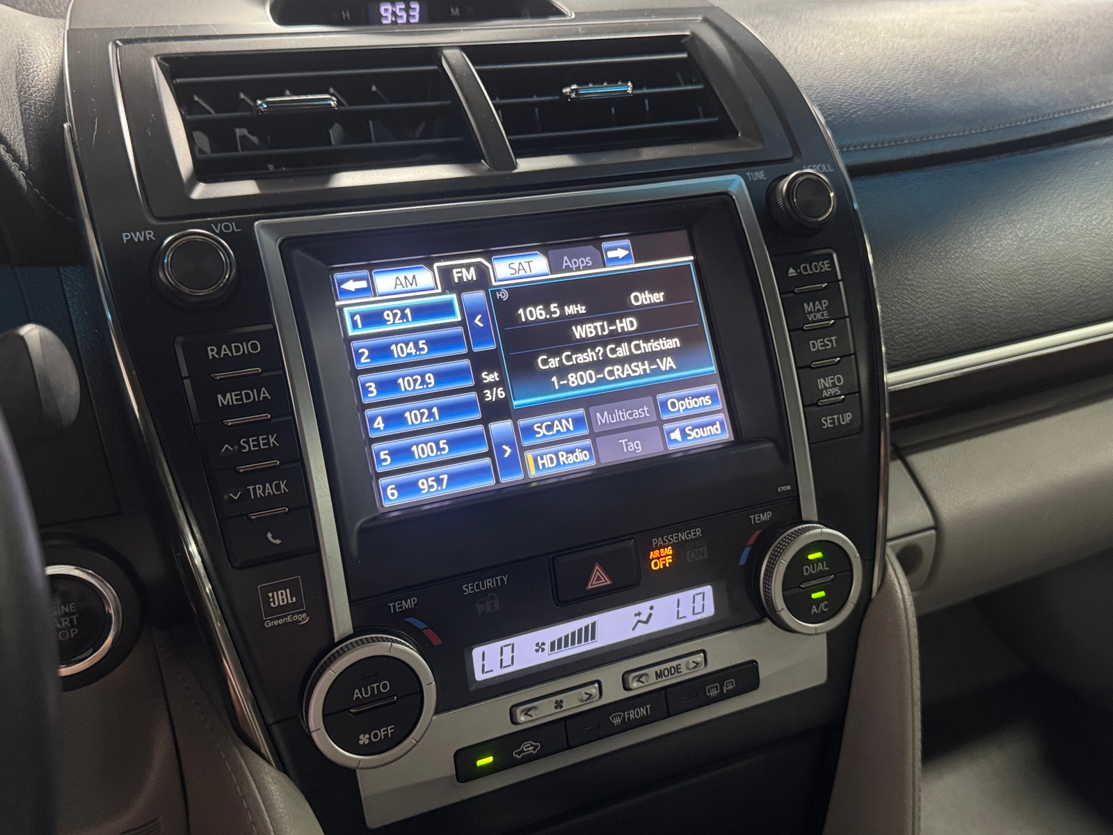 Thumbnail: 2012 Toyota Camry - 4