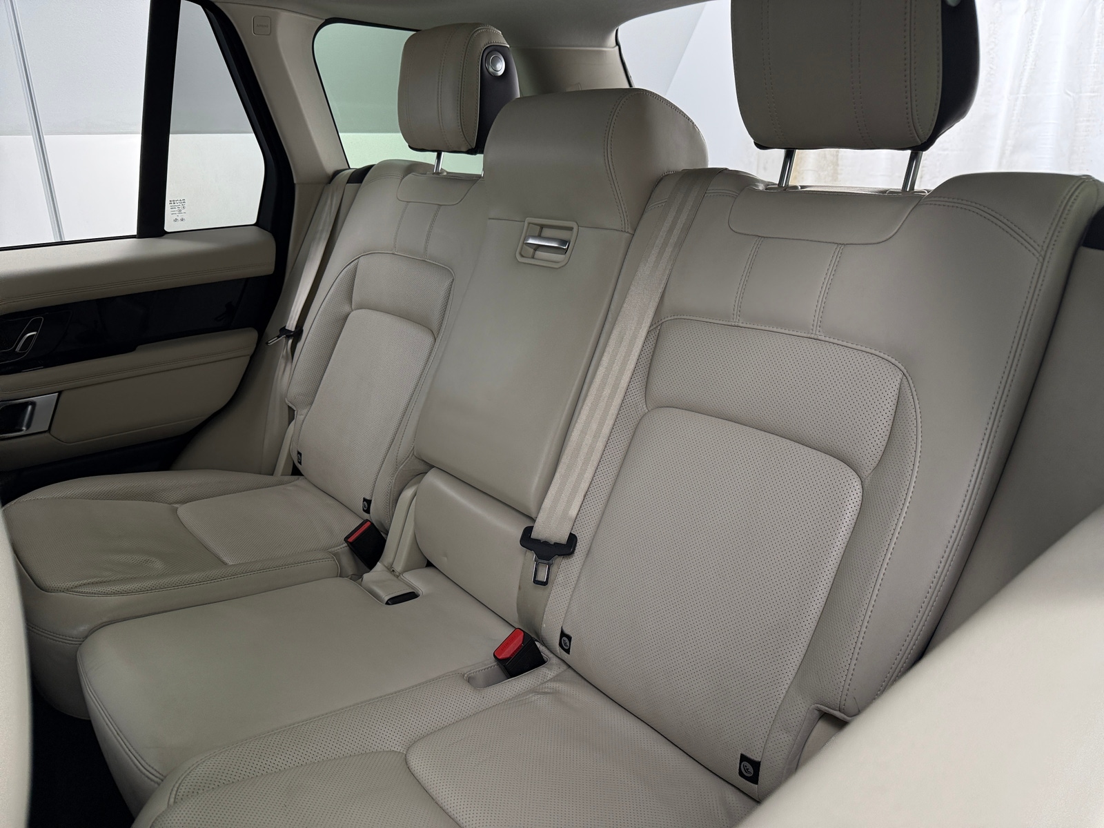 Thumbnail: 2020 Land Rover Range Rover - 5