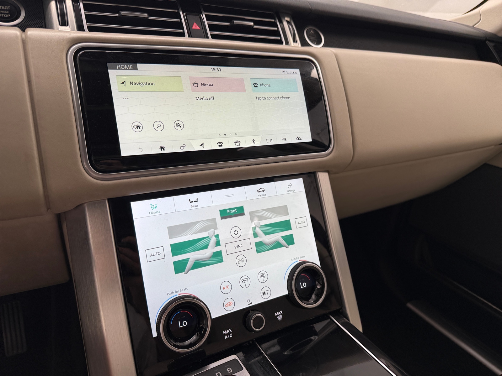 Thumbnail: 2020 Land Rover Range Rover - 3
