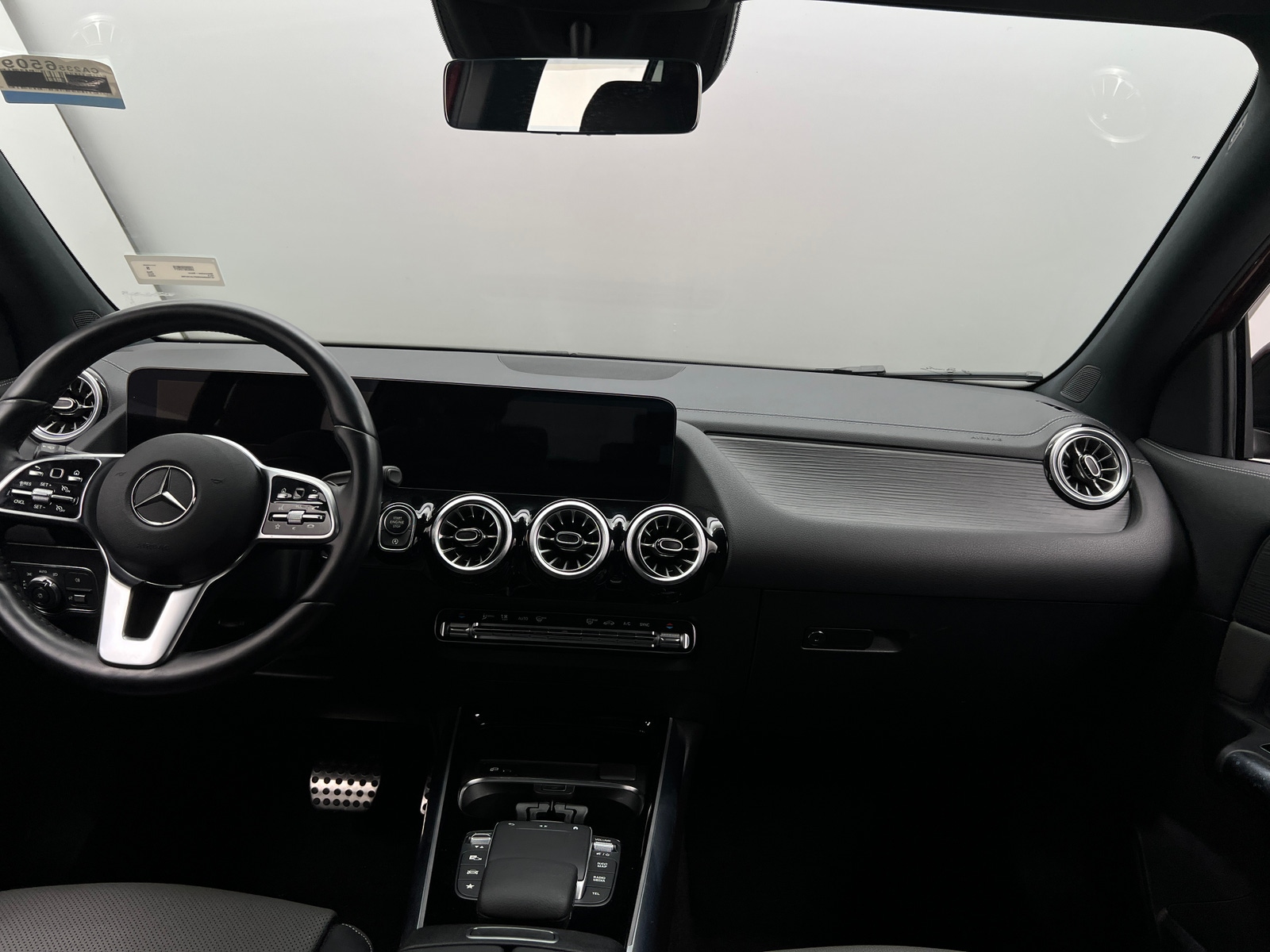 Thumbnail: 2023 Mercedes-Benz GLA - 2