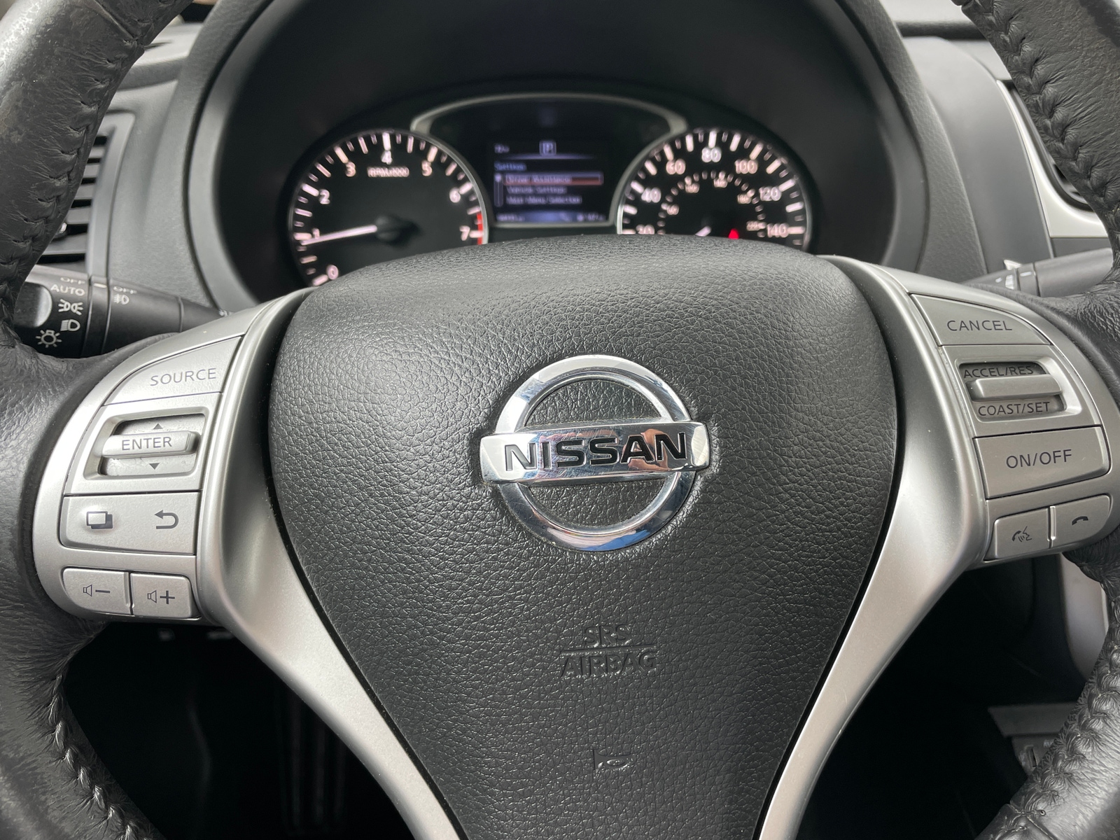 Thumbnail: 2017 Nissan Altima - 5