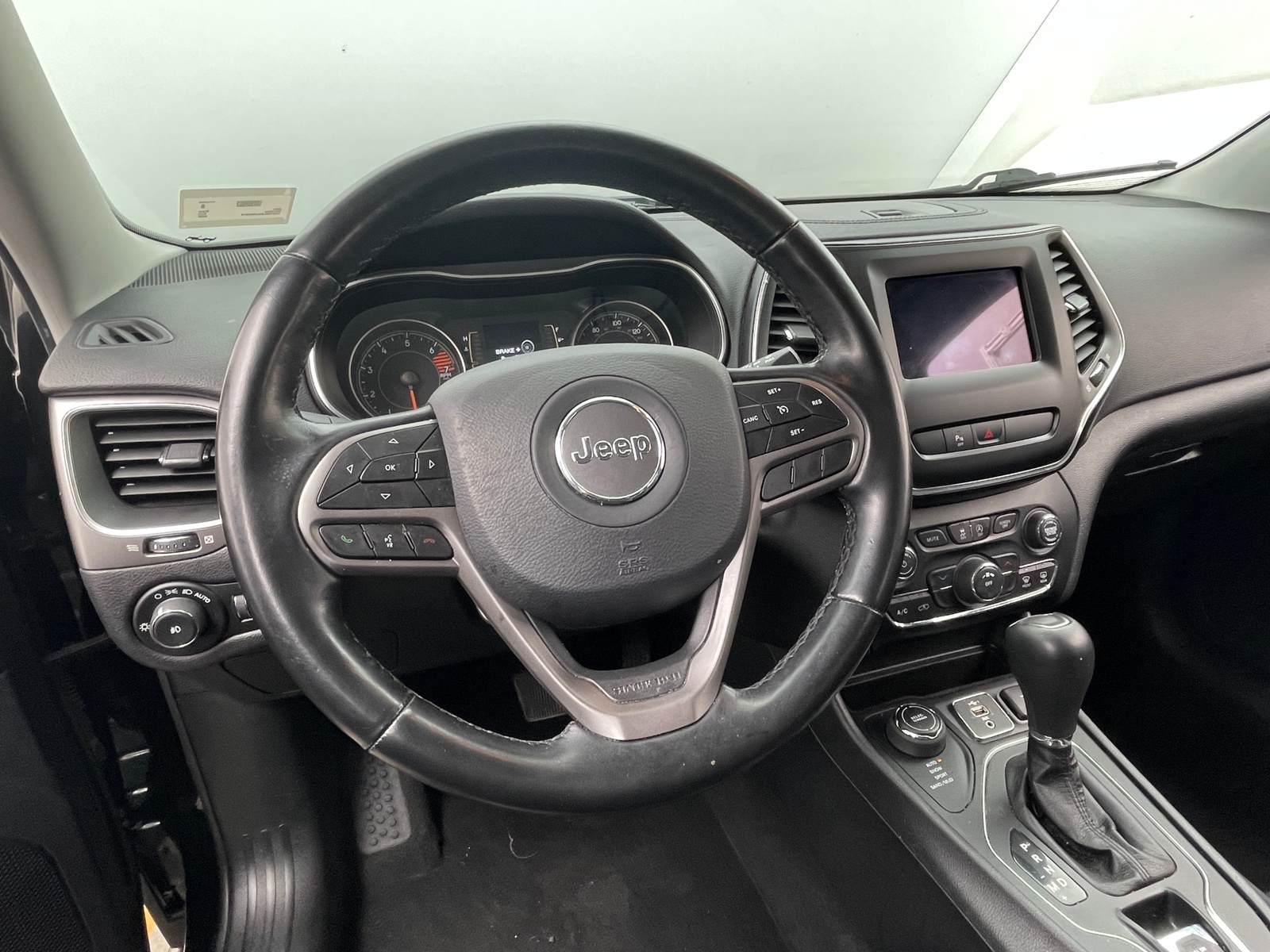 Thumbnail: 2020 Jeep Cherokee - 5