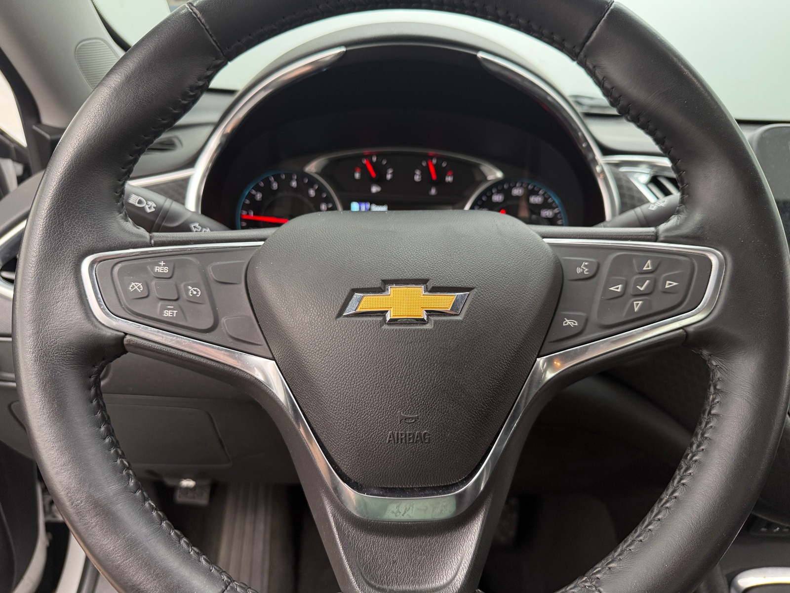 Thumbnail: 2018 Chevrolet Malibu - 5