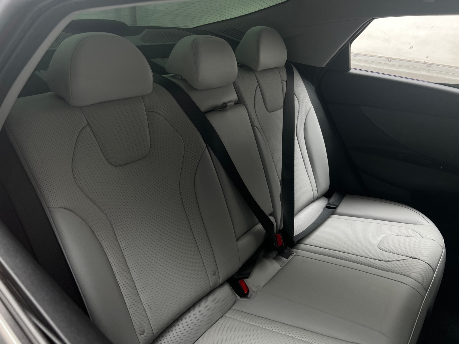 Thumbnail: 2022 Hyundai Elantra - 5