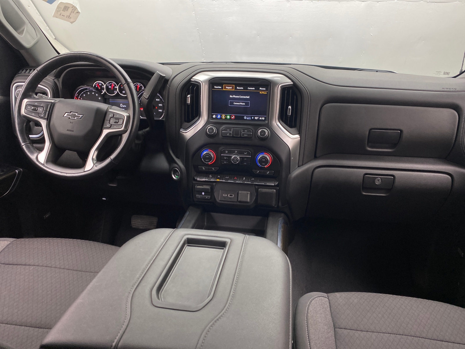 Thumbnail: 2022 Chevrolet Silverado 1500 - 3