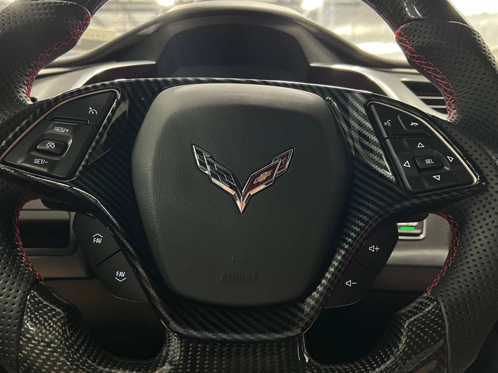 Thumbnail: 2014 Chevrolet Corvette - 3