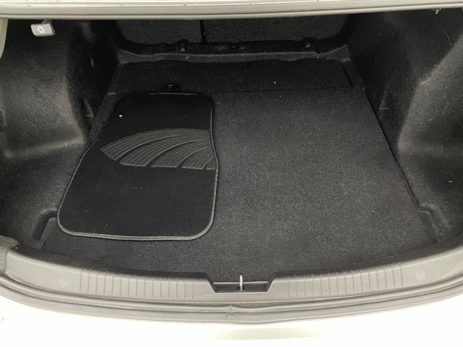 Thumbnail: 2016 Chevrolet Malibu - 7