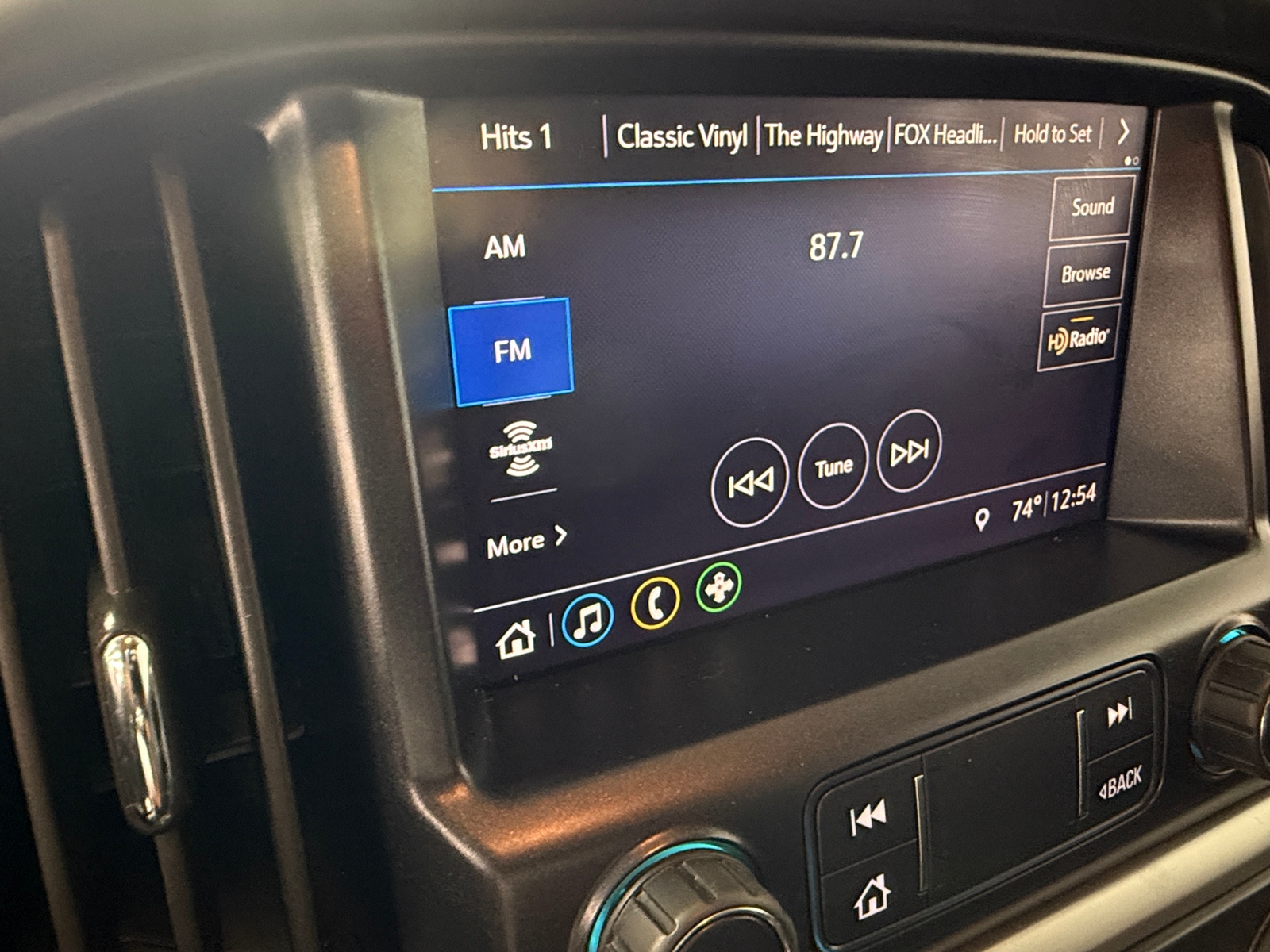 Thumbnail: 2020 Chevrolet Colorado - 3