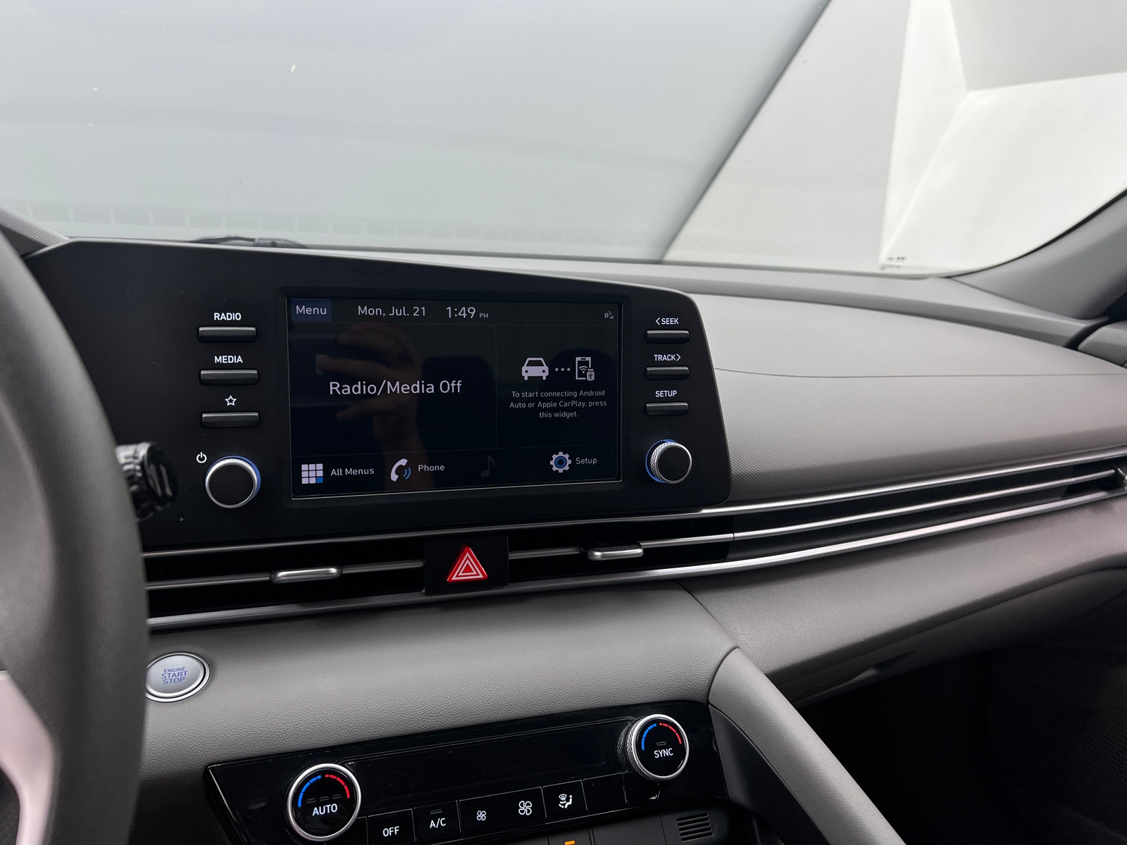 Thumbnail: 2023 Hyundai Elantra - 4