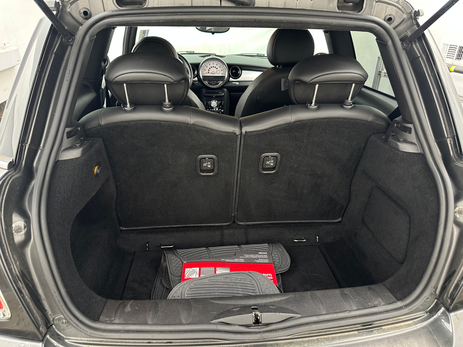 Thumbnail: 2013 MINI Cooper Hardtop - 6