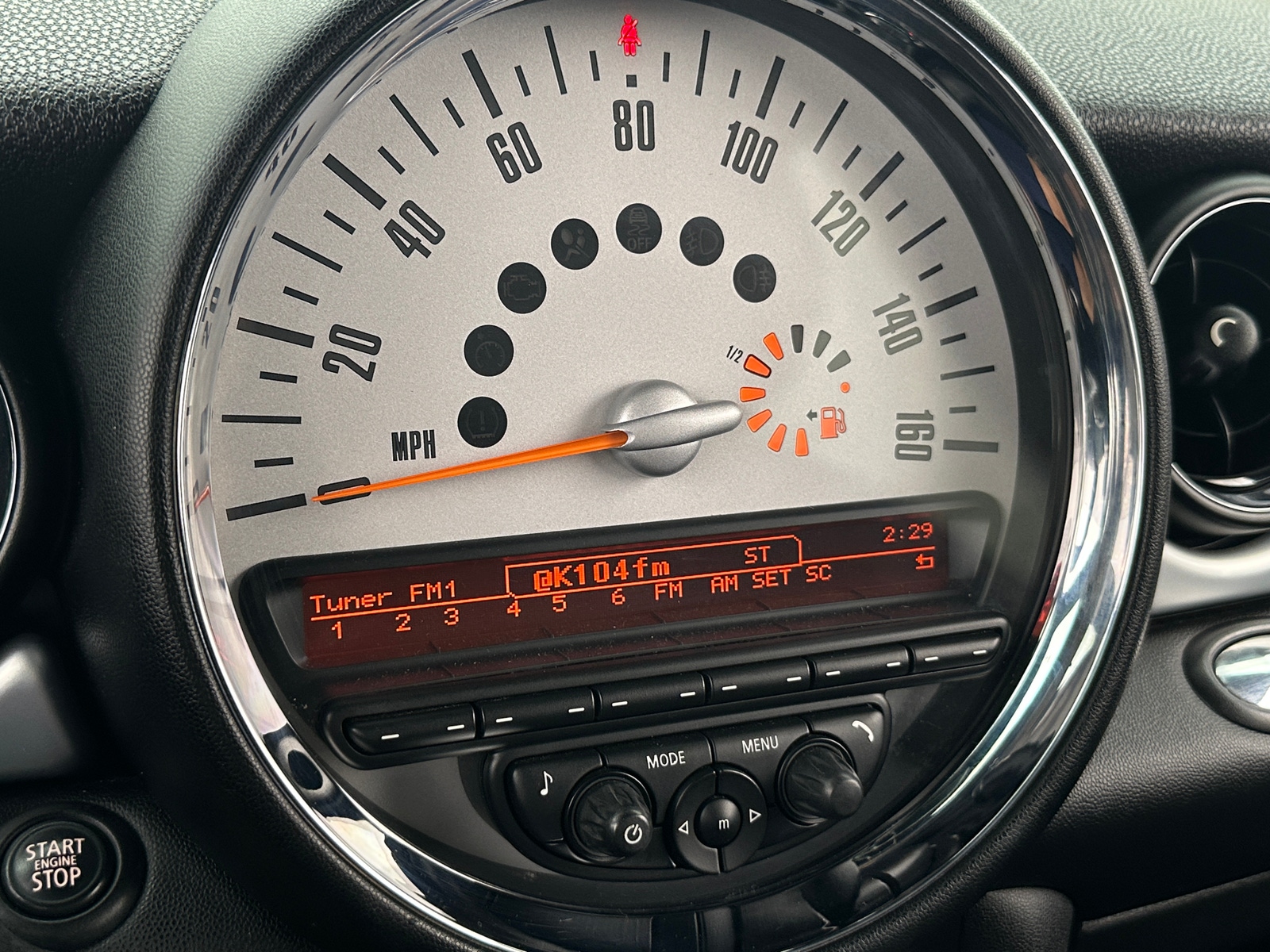 Thumbnail: 2013 MINI Cooper Hardtop - 3