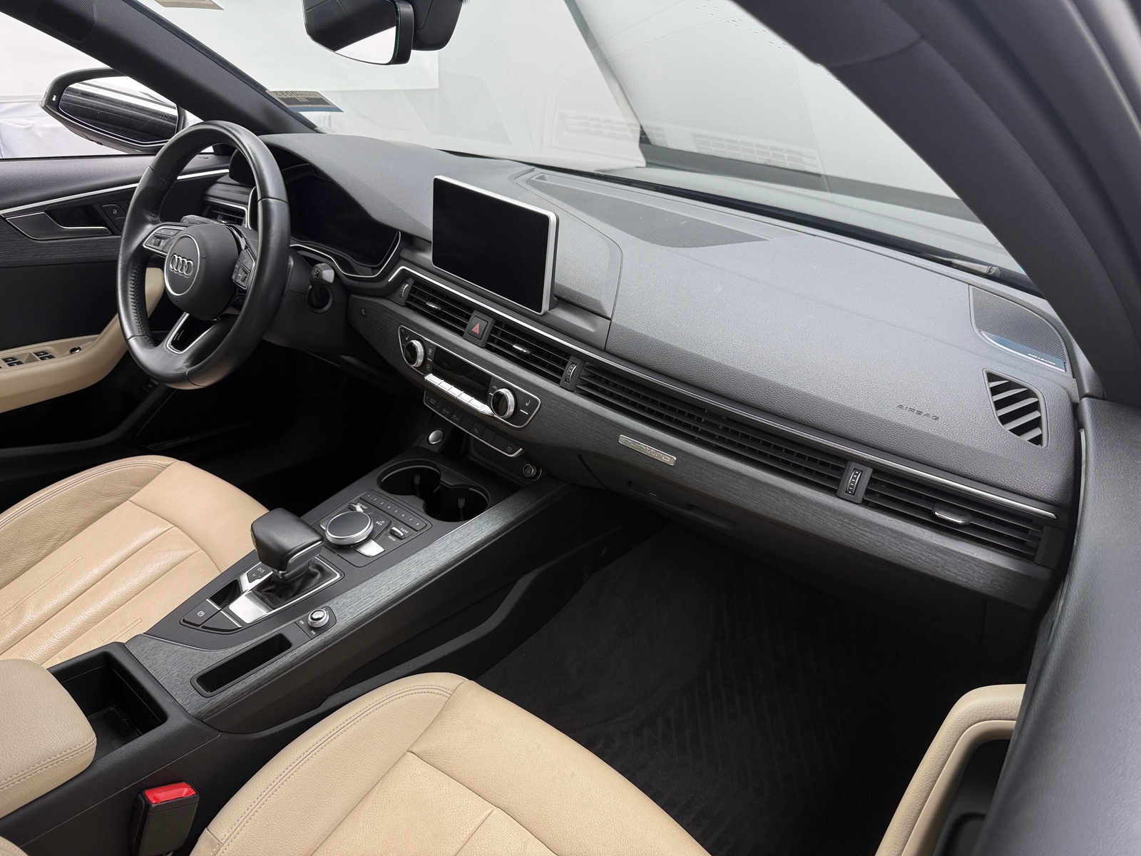Thumbnail: 2017 Audi A4 - 2