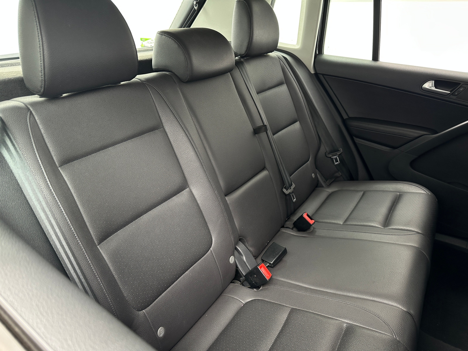 Thumbnail: 2016 Volkswagen Tiguan - 6