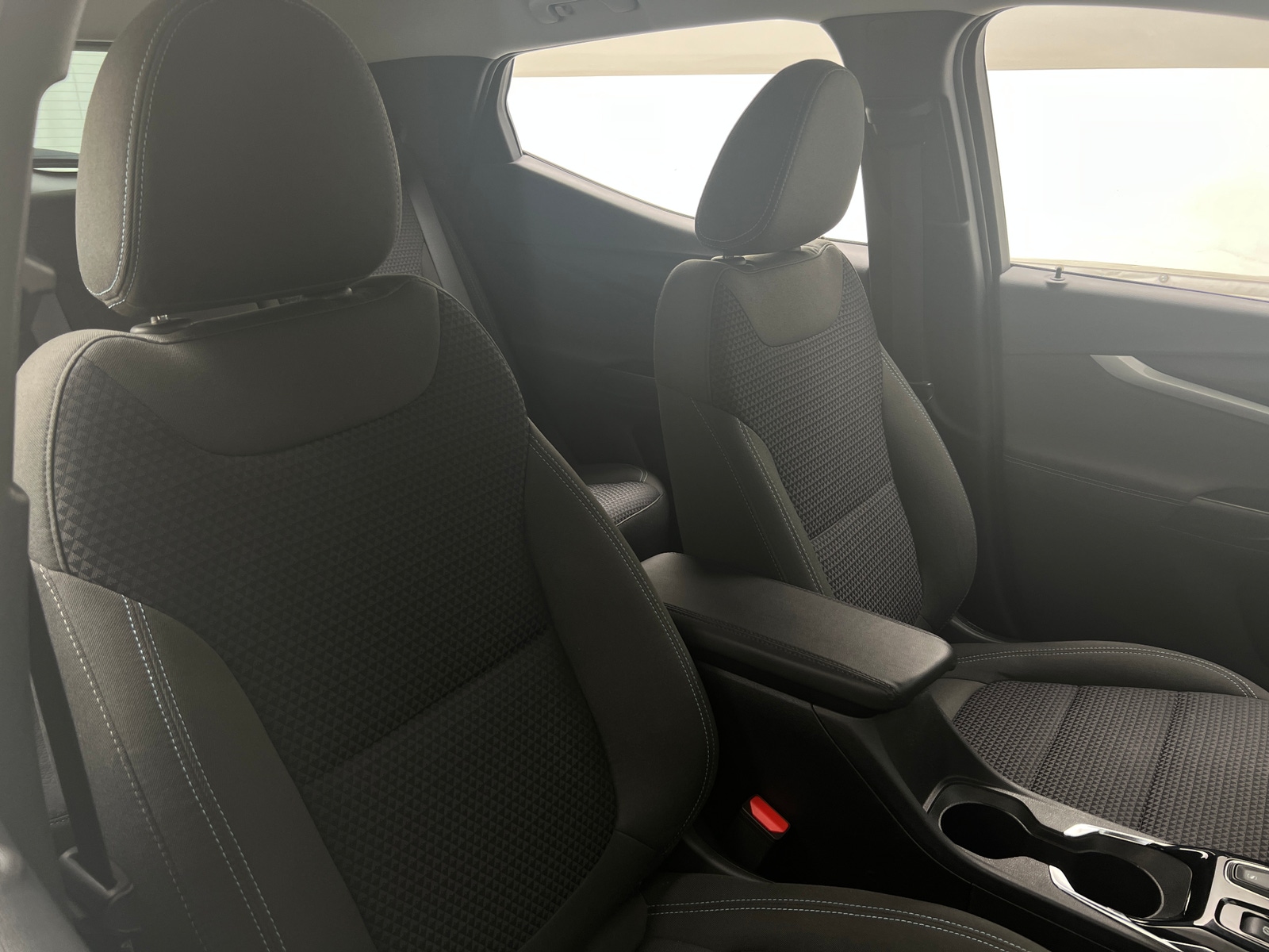 Thumbnail: 2023 Chevrolet Bolt EUV - 2