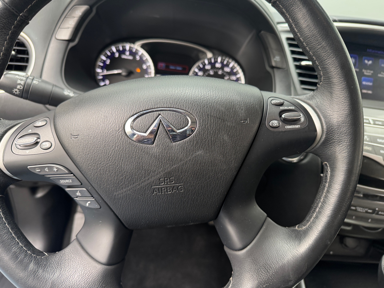 Thumbnail: 2019 INFINITI QX60 - 4