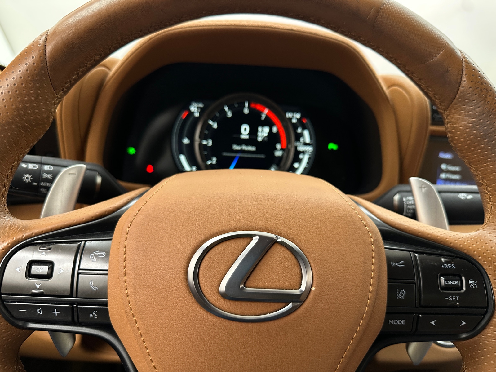 Thumbnail: 2021 Lexus LC - 4