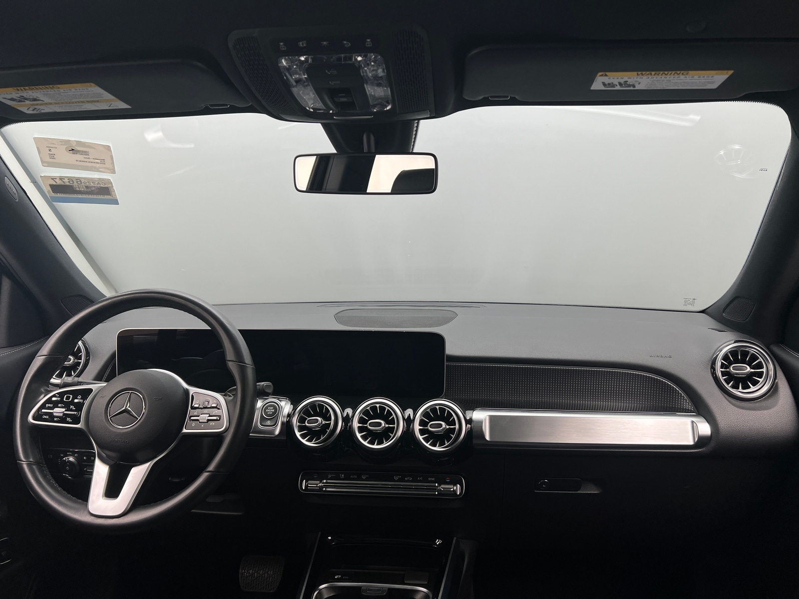 Thumbnail: 2020 Mercedes-Benz GLB - 2