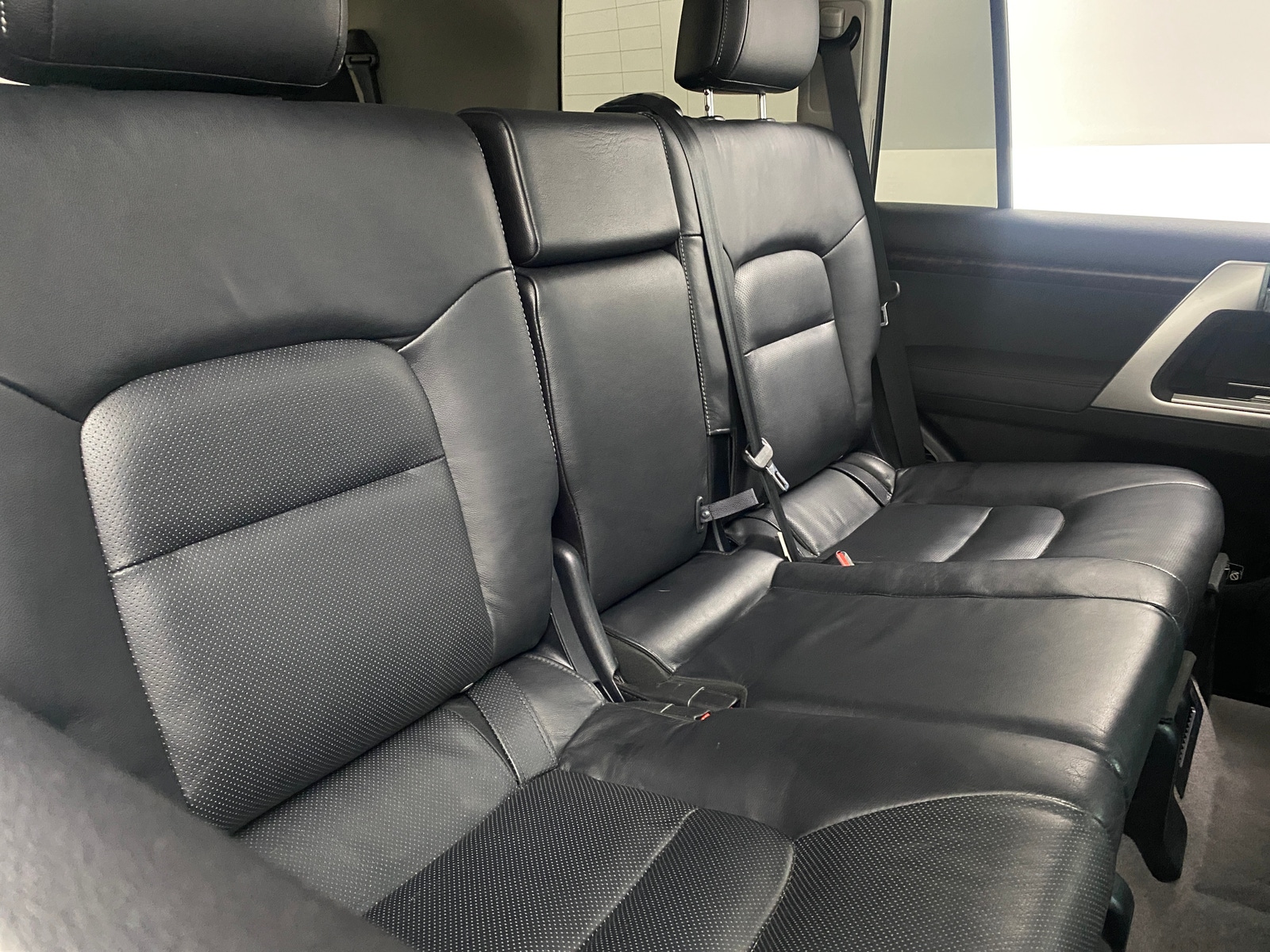 Thumbnail: 2014 Toyota Land Cruiser - 5