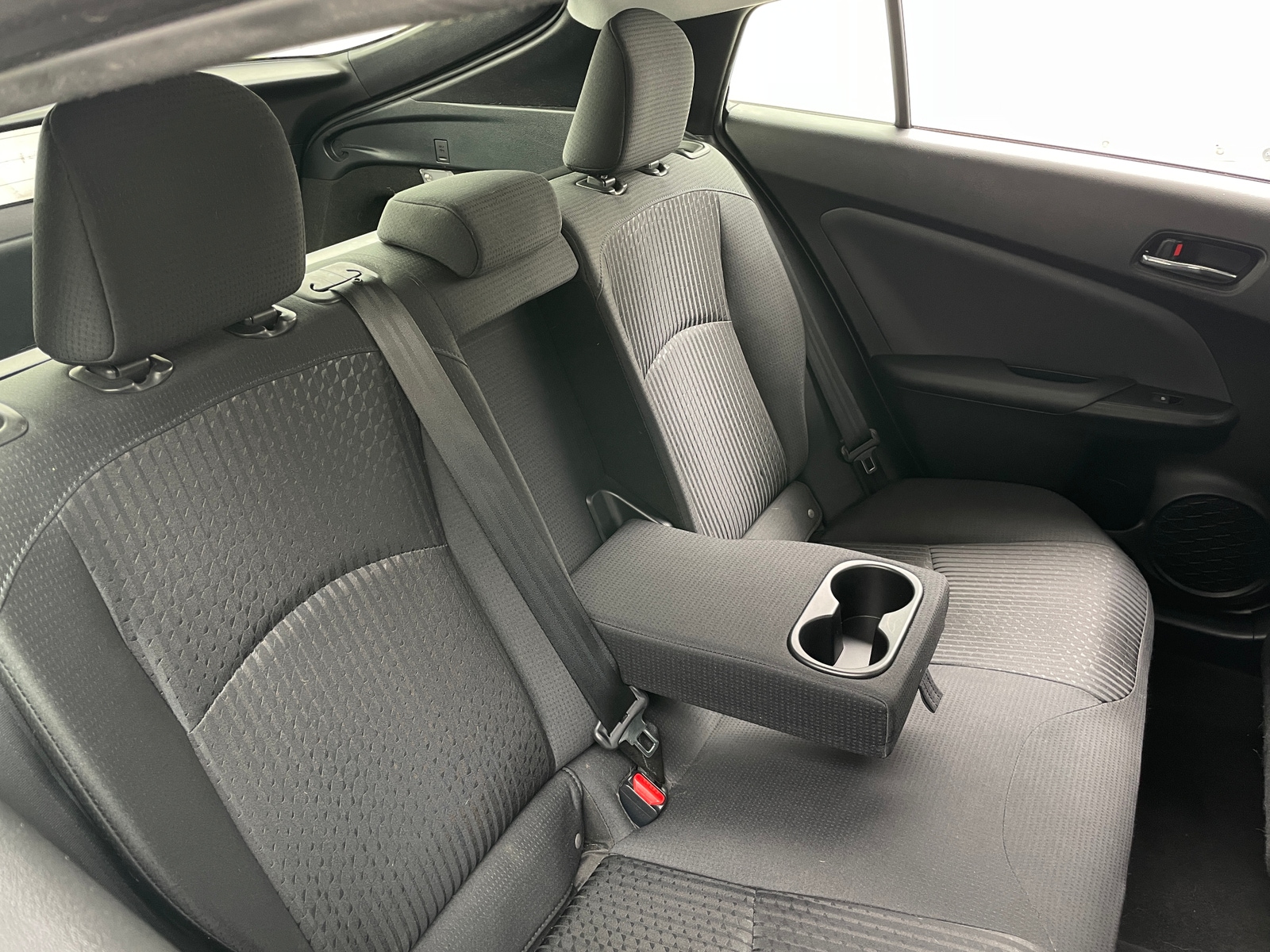 Thumbnail: 2017 Toyota Prius - 6