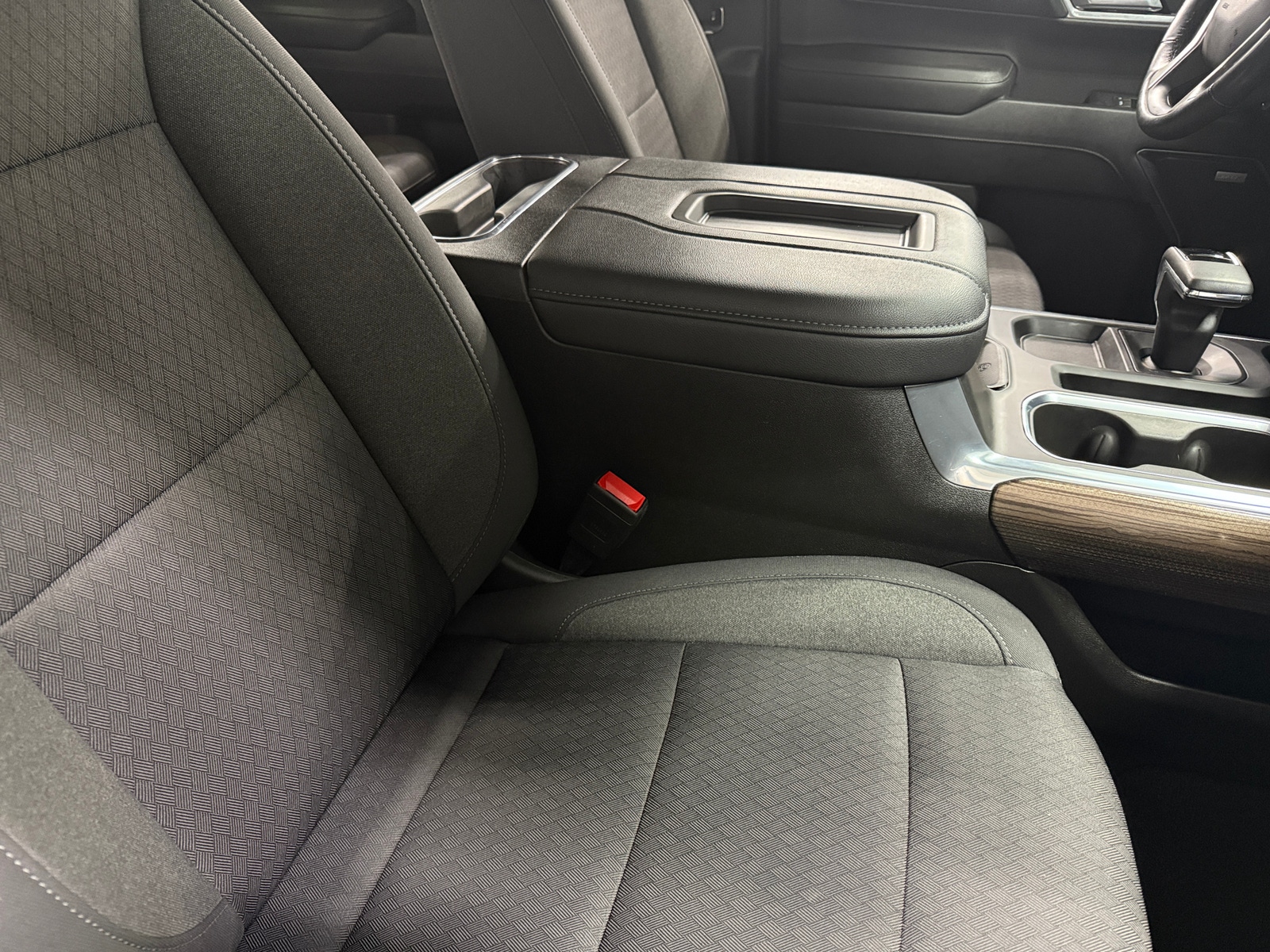 Thumbnail: 2022 Chevrolet Silverado 1500 - 2