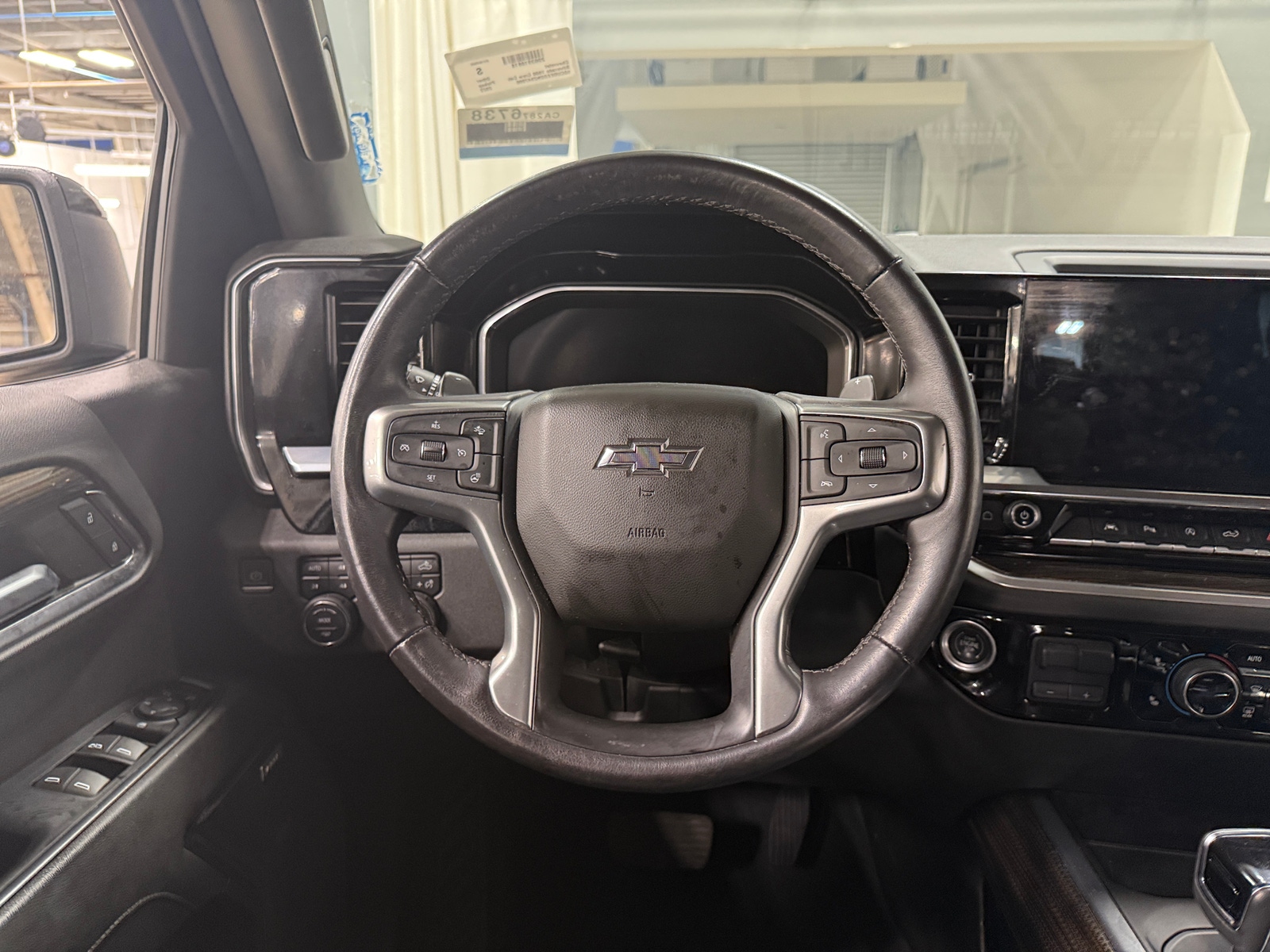 Thumbnail: 2022 Chevrolet Silverado 1500 - 5
