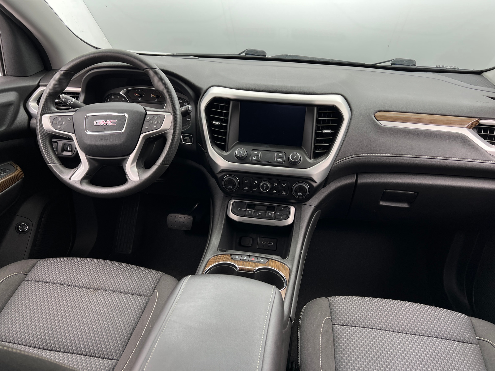 Thumbnail: 2023 GMC Acadia - 3
