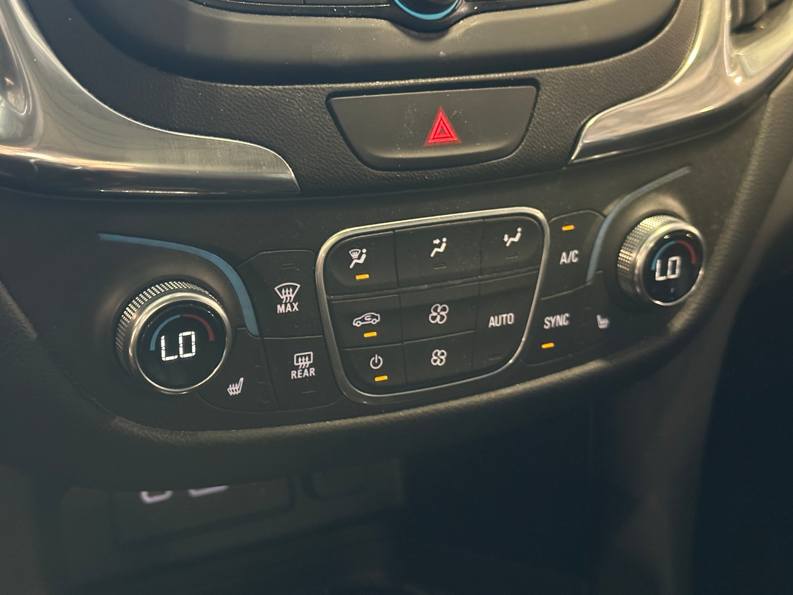 Thumbnail: 2020 Chevrolet Equinox - 4
