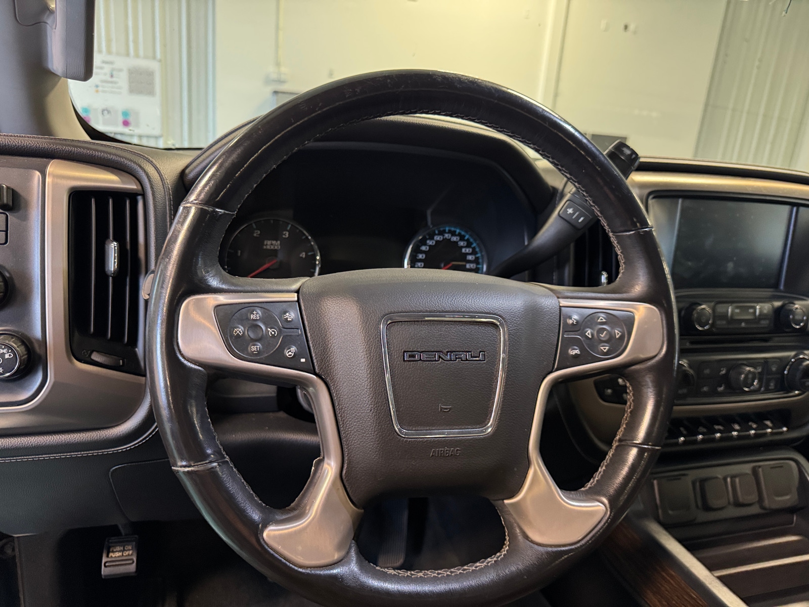 Thumbnail: 2018 GMC Sierra 2500 - 4