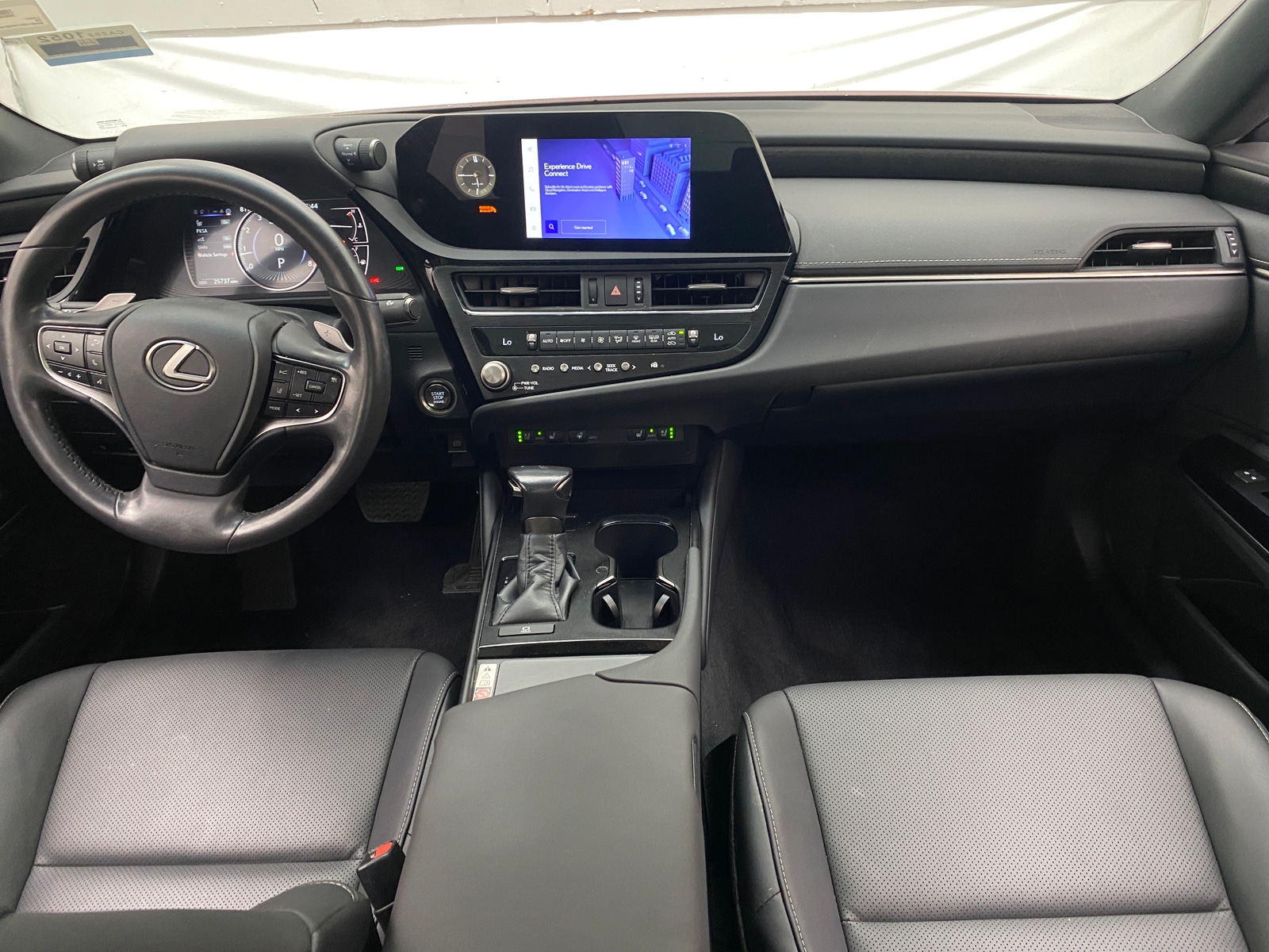 Thumbnail: 2023 Lexus ES - 2