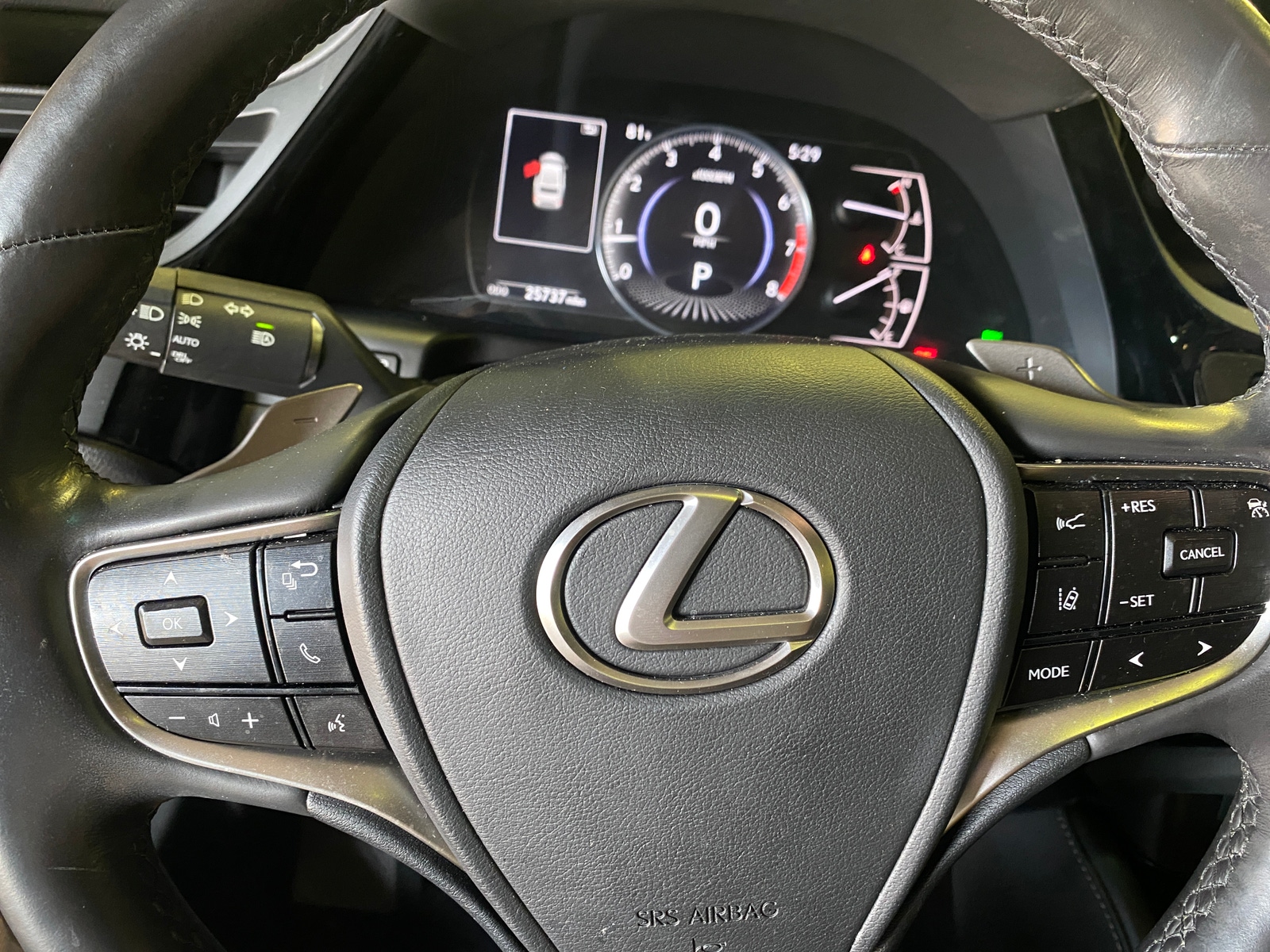 Thumbnail: 2023 Lexus ES - 4