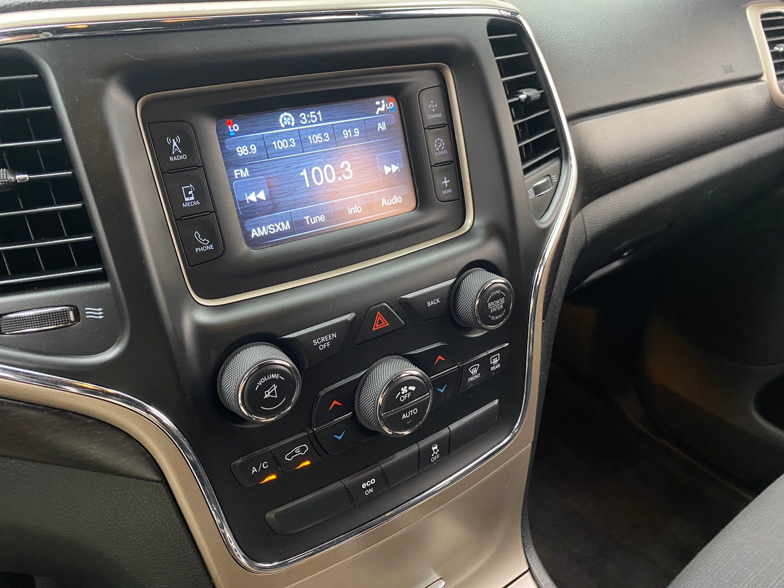 Thumbnail: 2014 Jeep Grand Cherokee - 4