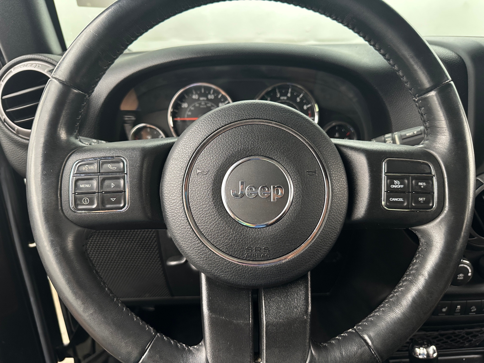 Thumbnail: 2017 Jeep Wrangler - 5
