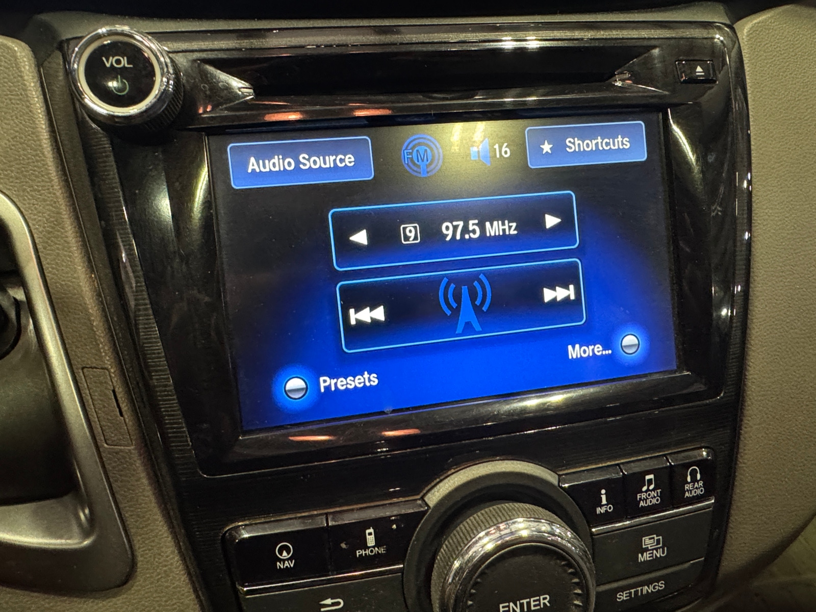 Thumbnail: 2014 Honda Odyssey - 3