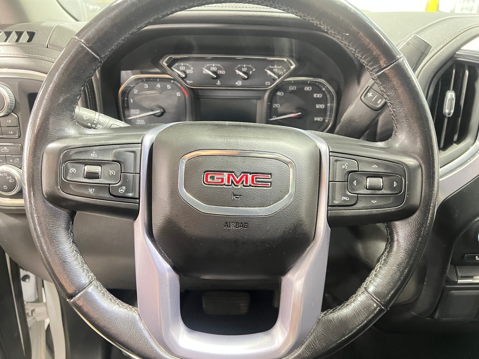 Thumbnail: 2020 GMC Sierra 1500 - 5