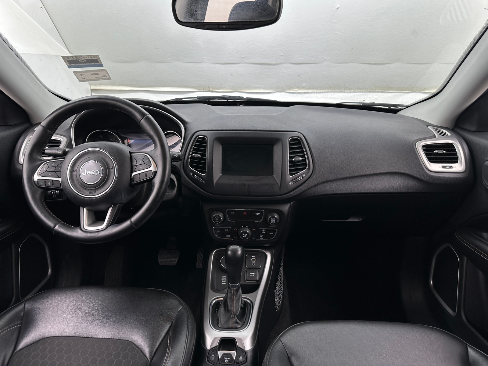 Thumbnail: 2018 Jeep Compass - 3