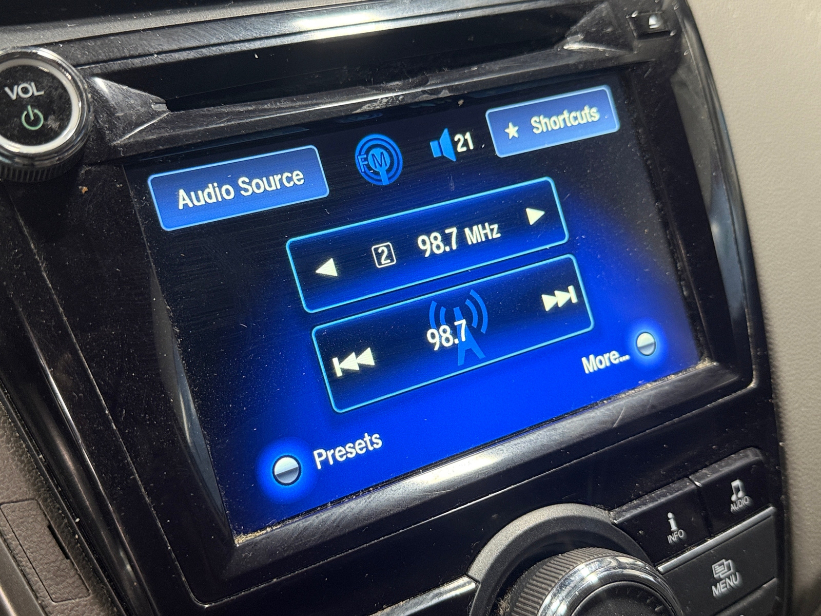 Thumbnail: 2016 Honda Odyssey - 3