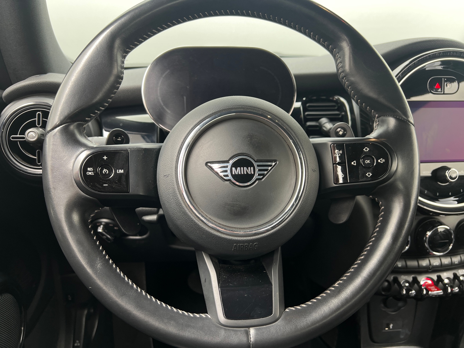 Thumbnail: 2024 MINI Cooper Convertible - 5