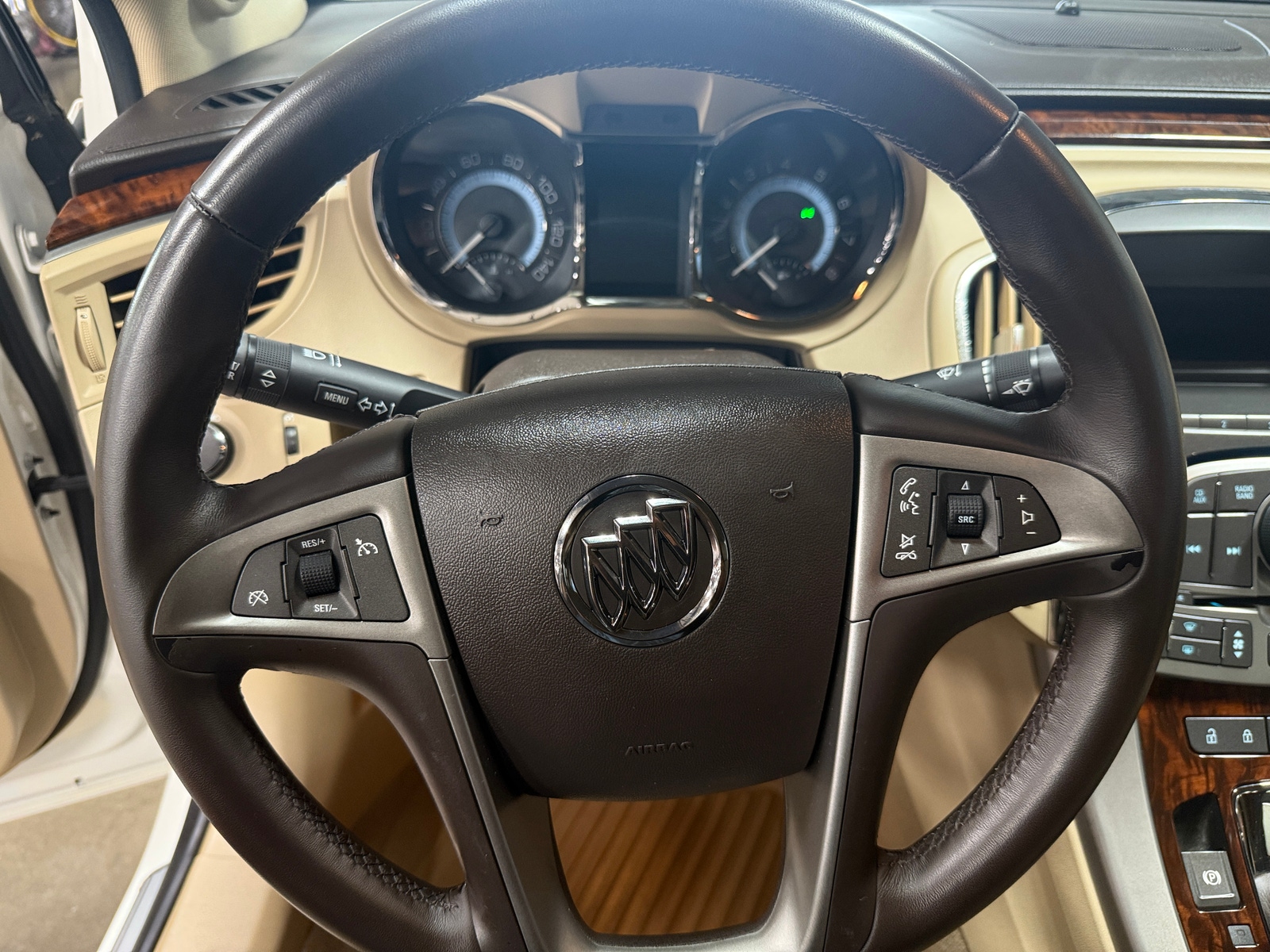 Thumbnail: 2010 Buick LaCrosse - 4
