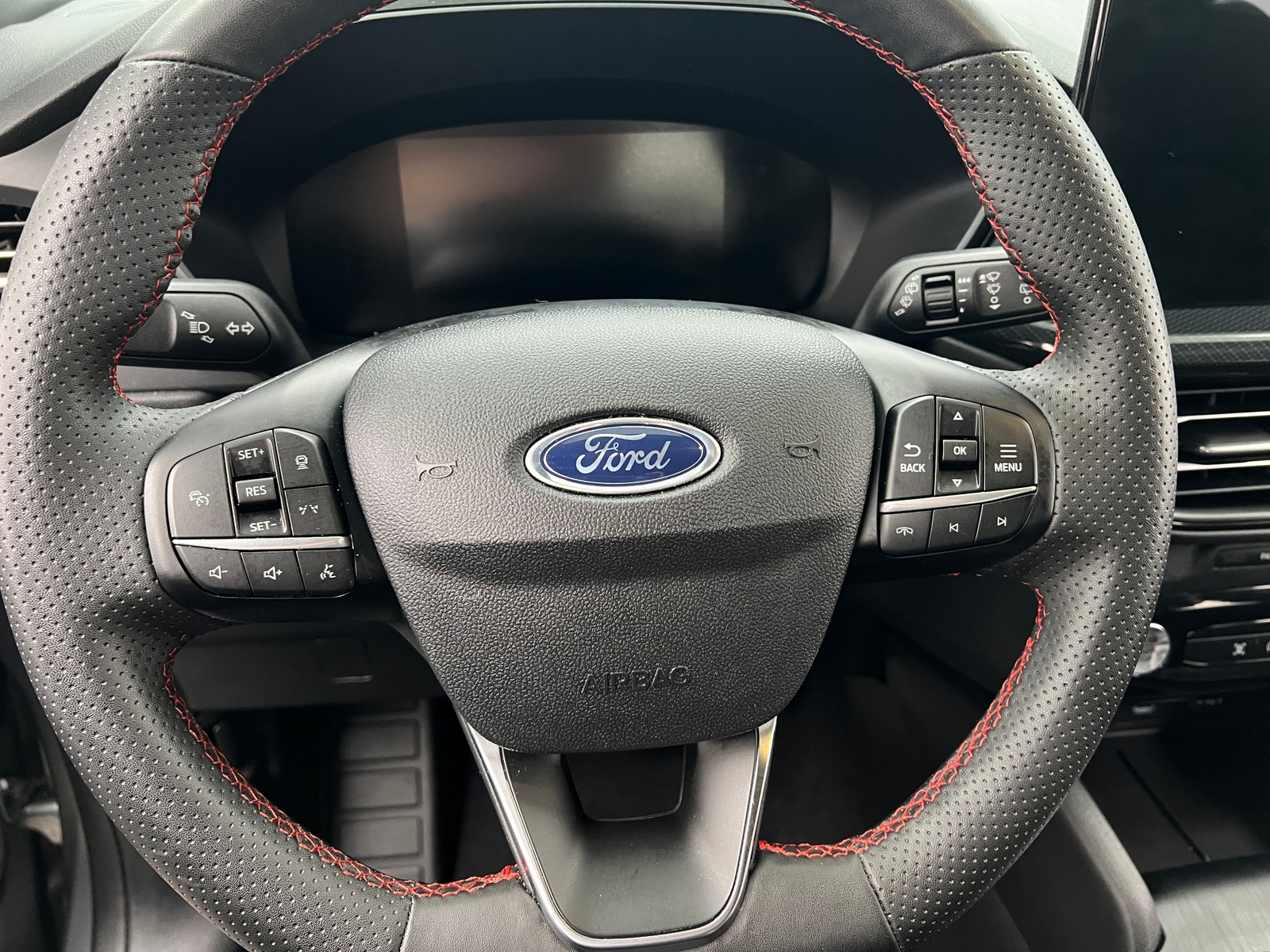 Thumbnail: 2023 Ford Escape - 4