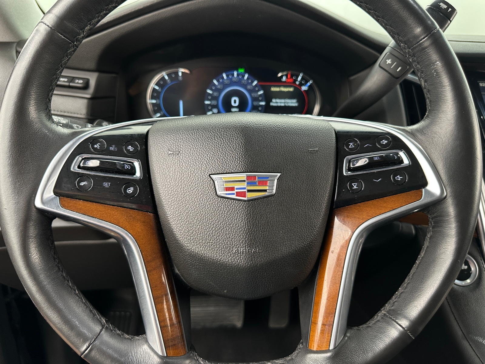 Thumbnail: 2017 Cadillac Escalade - 4