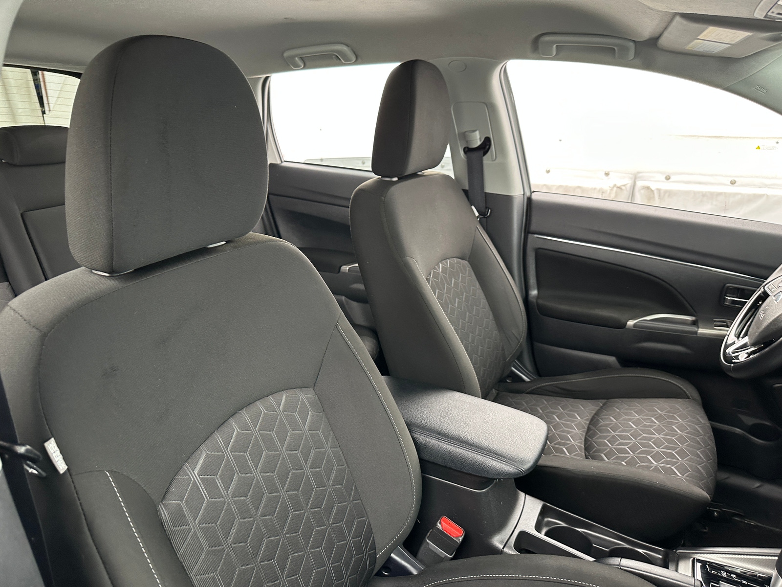 Thumbnail: 2021 Mitsubishi Outlander Sport - 2