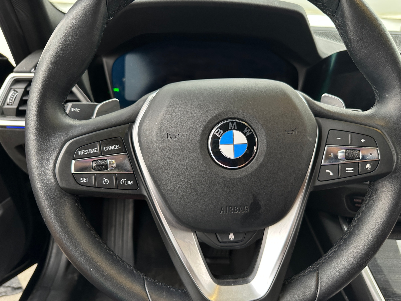 Thumbnail: 2022 BMW 3 Series - 4